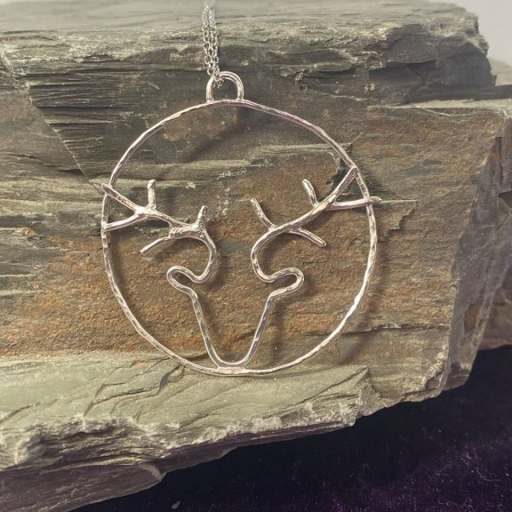 Artemis-Argentium-Silver-Stag-Talisman-03
