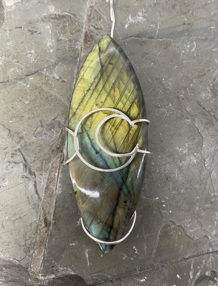 Labradorite-Crescent-Moon-05