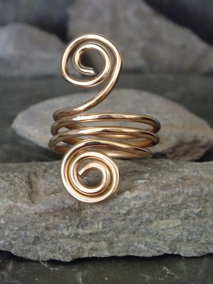 Double Spiral Double Shank Ring - Mood 2 (Macro On Stone)