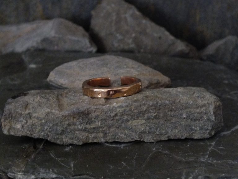 Narrow Band Dimple Ring - Alternate (Dark Stone 1)