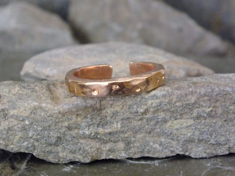 Narrow Band Dimple Ring - Mood 2 (Texture Close Up)