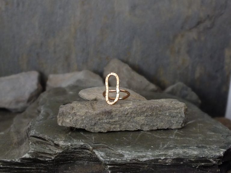 Tall Oval Ring - Hero